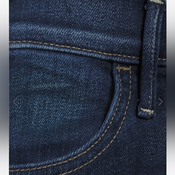 MOTHER The Hustler Flare Ankle Jeans (Wash - Home Movies), Size 25 - Picture 6 of 12